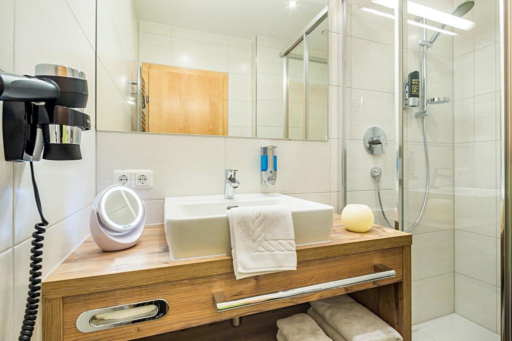 Apart-Hotel Bergkoenig Fiss Bagian luar foto